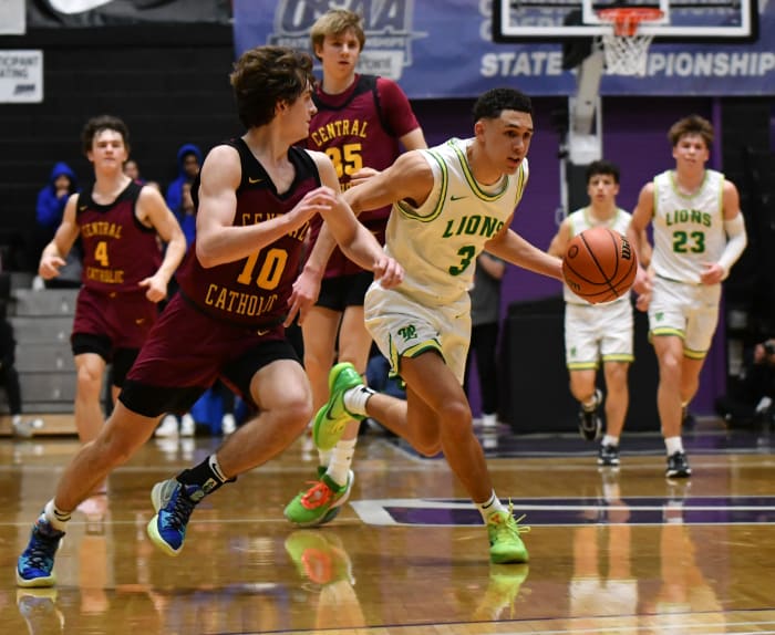 West Linn Central Catholic 6A Oregon boys basketball quarterfinal Taylor Balkom 11